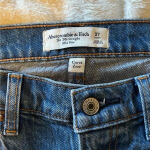 Abercrombie & Fitch 90s Straight Mid Rise Jeans